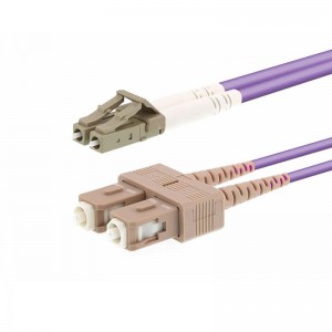 Kabel światłowodowy wielomodowy dupleks OM4 (50/125) - LC na SC